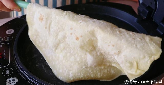 不放|玉米面烙薄饼,掌握5个要点,不放1滴油,也能柔软劲道凉了不硬