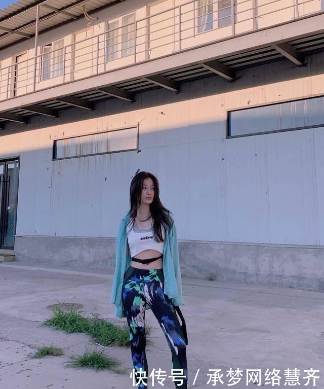 运动服|早秋穿什么?今年流行什么?运动服也能这么时髦你知道吗?