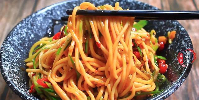 花生米|夏天,我家就爱3种美味,做法懒人,酸辣开胃,天天吃都不腻