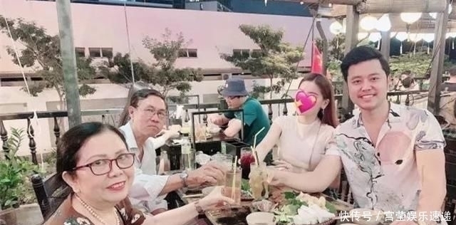 越南|越南男模和63岁富婆相恋,五年后拿巨额分手费,今和小女友住豪宅