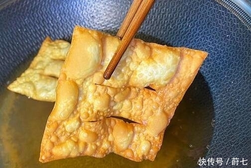 懒人|薄脆懒人做法,不和面不擀面,出锅酥脆掉渣,做饺子馅越吃越香