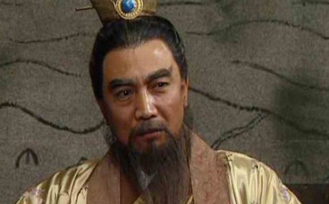 手下|关羽一生有两位好友,却都是曹操手下,有一位还是阴险小人