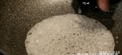 炖着|芋头炖着吃太可惜,换种做法尝尝看,一口一个超过瘾