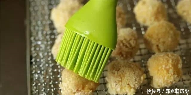 烤箱|不用油炸的鸡米花,一样好吃