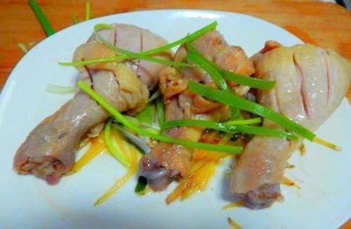  夏天|夏天最爱这个菜，蒸一蒸，远离油烟，鲜嫩好吃，孩子怎么吃都不腻