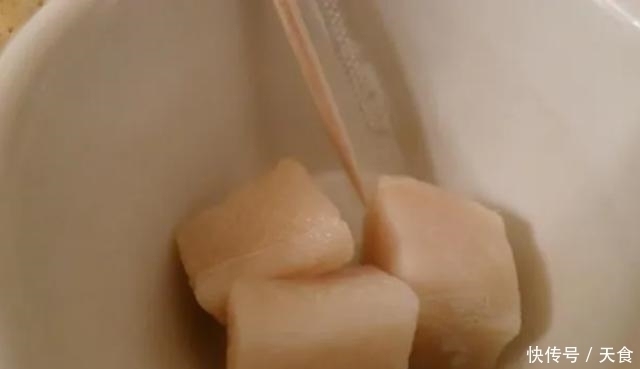 驼鹿鼻子|外国人评的世界10大恶心美食,有两样在我们中国,吃起来还不错