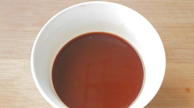 豆腐|夏天就馋豆腐这个吃法,切一切煮5分钟,出锅连渣都不剩,太好吃