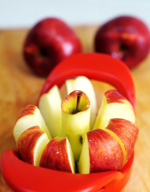 做出|两个苹果加点面粉,就能做出蓬松暄软的大发糕,不用揉面不用整形