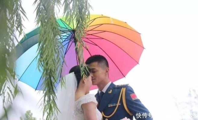 现已|军人发现妻子偷情，奸夫知道是军嫂仍同居，现已批捕，最高判三年
