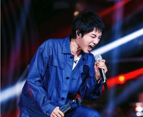 莫文蔚|莫文蔚问华晨宇代表作是什么他的回答太优秀了