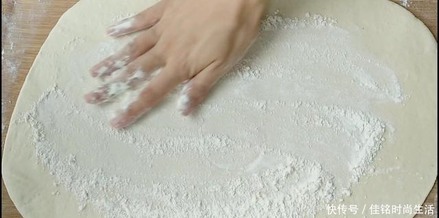 浓浓|戗面馒头的做法,一层一层撕着吃,浓浓面香味,越嚼越香