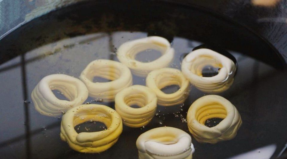  白糖|白糖和糯米粉还能这么吃，第一次吃就吃上瘾了，外酥里糯