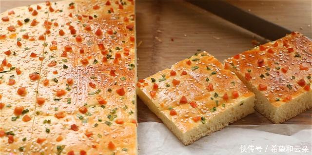 浓郁|分享美味早餐,做法简单,比馒头营养,比油条健康,葱香浓郁松软