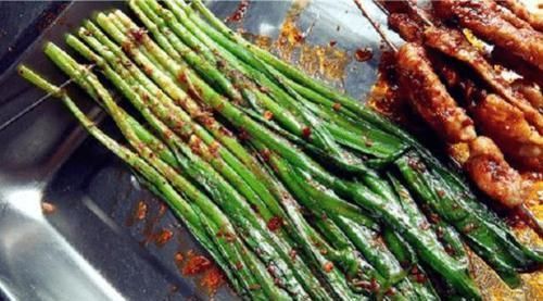 鸭肠都|老板希望你多拿的烧烤食物,越拿多越开心,你以后还买吗