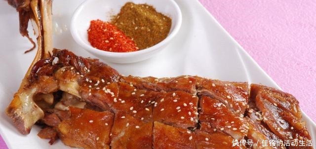 美味|烤羊腿这种做法,美味又营养,现在知道还不晚
