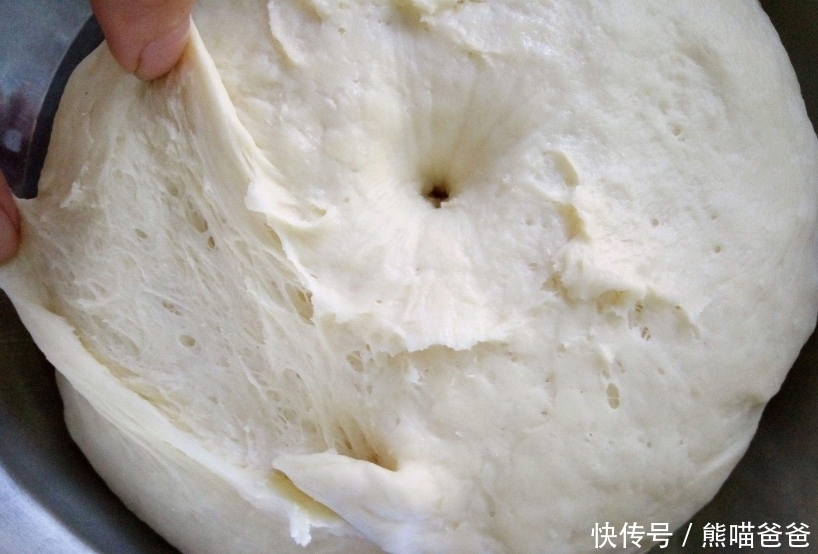 松软|发面,外行只用酵母!牢记4点,20分钟发满盆,松软香甜不发酸