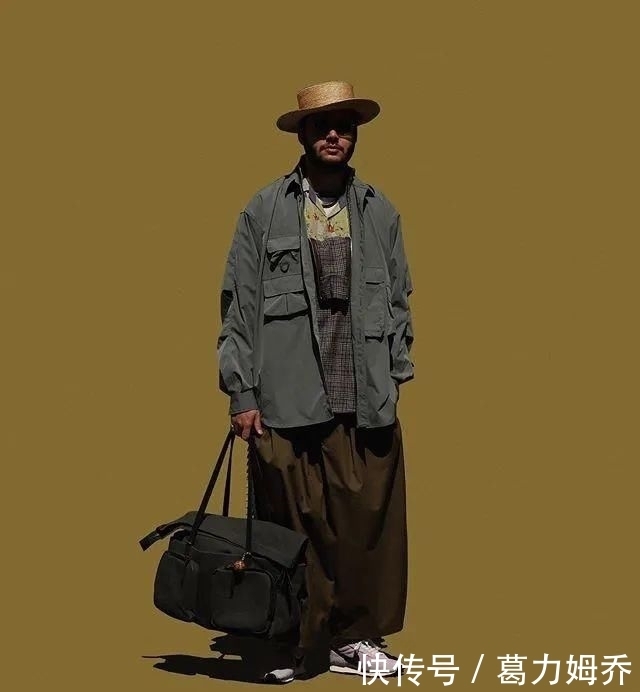 衣服|不会拍照的设计师不是一个好模特