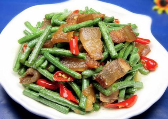 胡椒粉|精选美食推荐香辣炝锅鱼,香辣肉丝,豇豆炒腊肉的做法