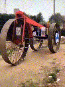 据说|搞笑GIF：据说是宝马出的新车