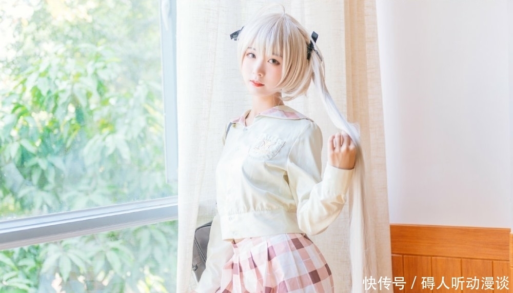 想起|你的“好妹妹”已上线,黑袜搭配学院JK,我又想起了那年的天空