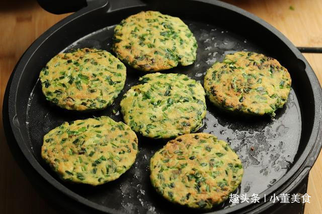 家常|豆腐最简单的家常早餐的做法,不揉面不和面,出锅比吃肉还香