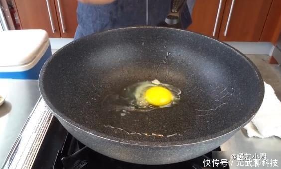 蟑螂|长得像巨型蟑螂的海鲜,日本大厨买到新鲜海虱,一刀下去不忍直视