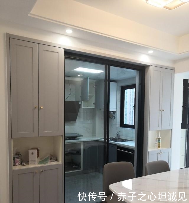 温馨|新房硬装完工就等家具搬入，全屋定制大衣柜超实用，简约温馨