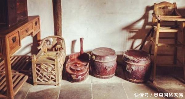 太监|宫女和太监怎么上厕所啊？怎么洗澡啊？原来如此！