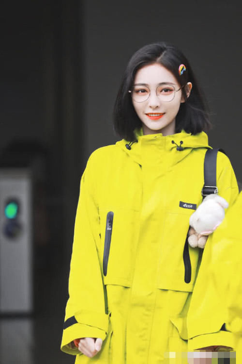 喻言|青你成团在即,位列前9的她败光好感,如今锤上加锤,网友洗白太难