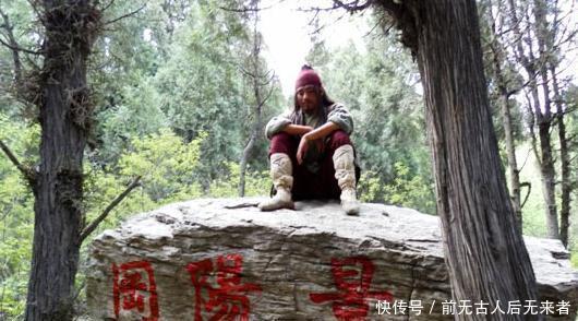  武松打虎|在新版水浒传中, 为何武松打虎带了把匕首