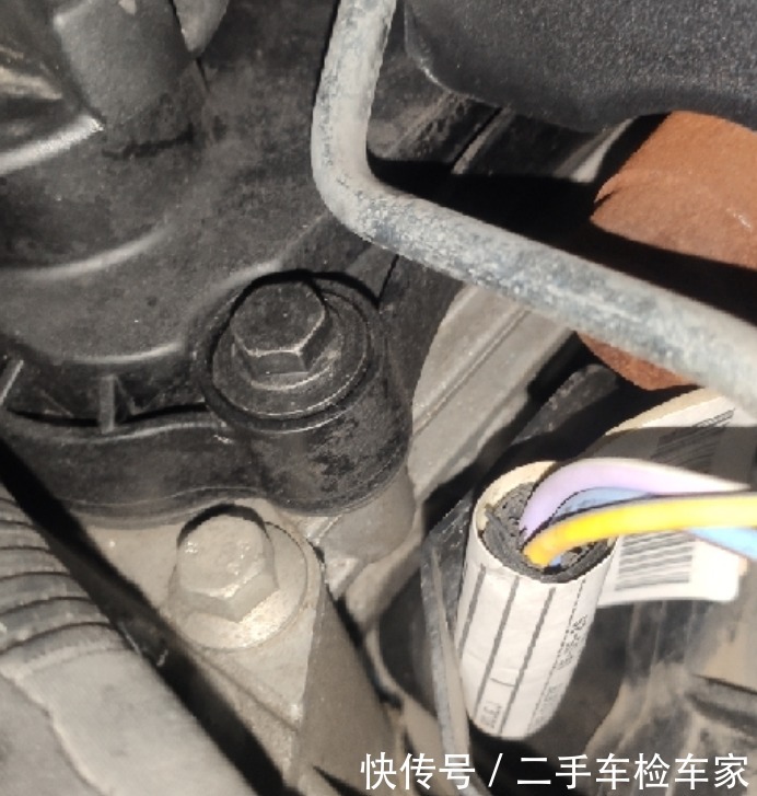 报价|女王的抉择!这辆路虎连气囊都没有报价却高达70万,买家:值!