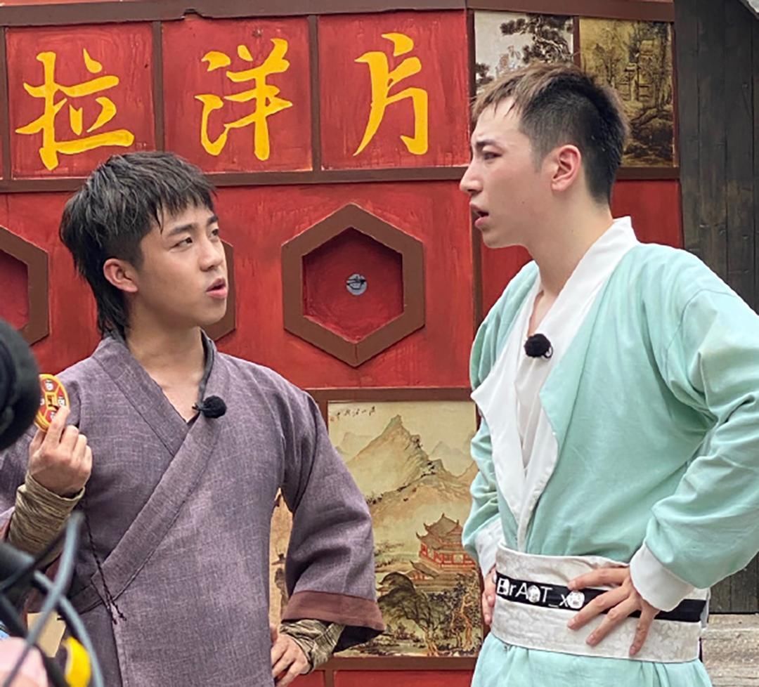  合作|《德云斗笑社》播出档期确定，德云女孩不再无尽等待，期待