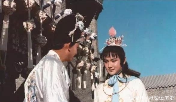 人用|监禁中被人用弓绞死，贾元春死时惨状，被作者用16字写尽