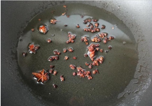 黄瓜|凉拌黄瓜料汁怎么调?多数人不懂,调味品乱放,怪不得味道不好吃