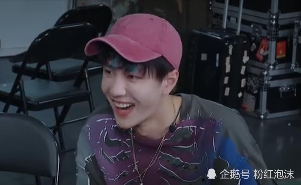  王一博|谁说王一博话少的黄渤是这样评价的，街舞节目组这一小细节好宠一博啊
