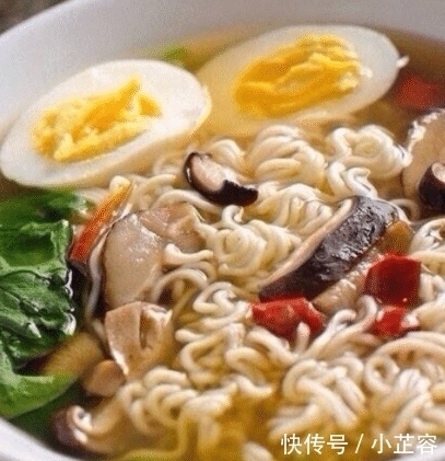 泡面|网评康师傅最“失败”的3种口味泡面,第1款已下架,你吃过吗