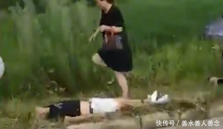  现场|载有6人的奥迪与重型罐车相撞，导致2死4伤，现场哭声撕心裂肺！