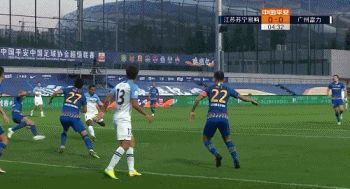犯错|中超最差防线又被打爆!欧洲国脚犯错,4人目送对手扳平比分