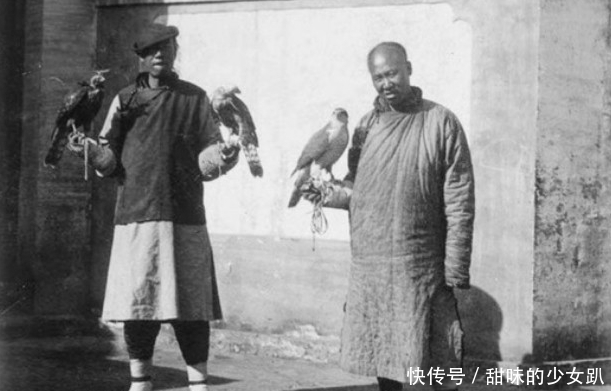 恩爱|罕见清末老照片:图2小妾被训得不敢说话,图5小夫妻相当恩爱!