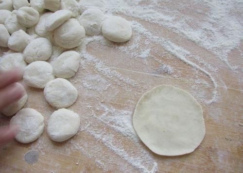 润肠|夏天吃饺子,韭菜靠边站,这菜做馅鲜嫩多汁营养好,还能润肠通便