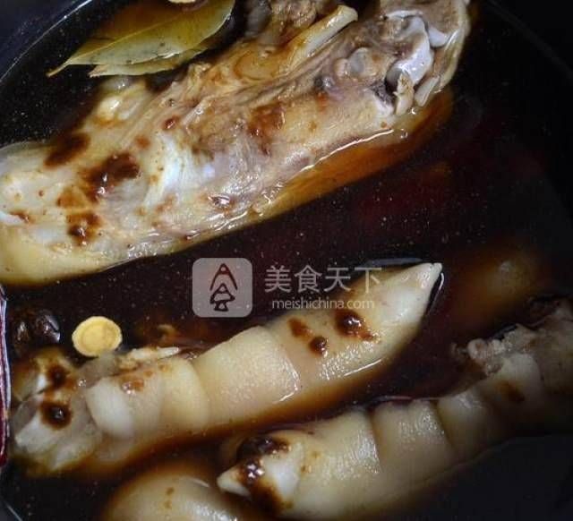 芳香|这是一个美味的卤猪蹄配方,芳香油腻,营养又美味