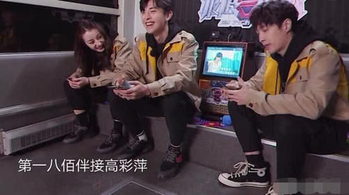 嘉宾|极限挑战:得知又要邀请女嘉宾,谁注意热巴啥反应?女生都懂