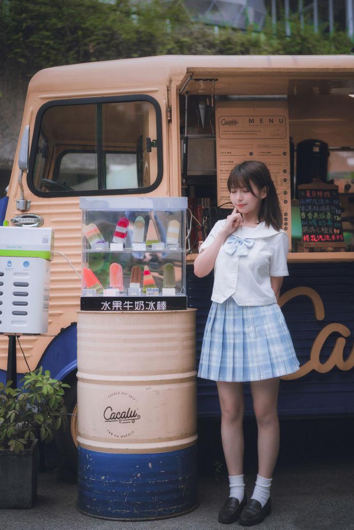  转眼之间|jk少女，寻寻觅觅，却在转眼之间