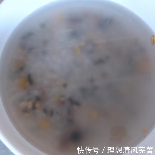 百合|百合杂粮粥，润肺养颜，很适合秋天