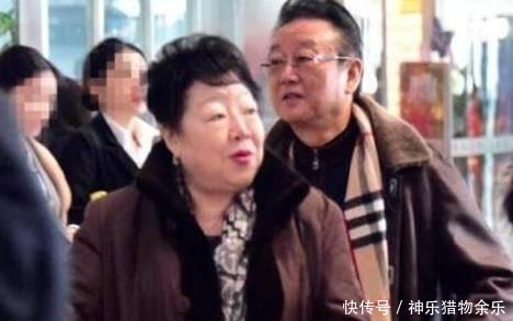 卖车|张明敏:电子表厂小工,妻卖房卖车挺他,曾卖0.35元一张演唱会票