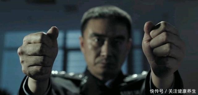 东西|历史上首位劫机成功的人,钱到手后就直接从高空一跃,从此消失了