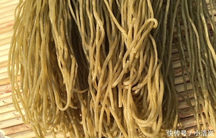 麻辣烫店子|吃麻辣烫时,若你专挑这3种菜,老板脸上在笑,其实心里在哭!