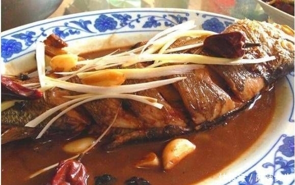 万能|万能炖鱼法,不管是什么鱼,照这个方法炖,保证味美鲜香无腥味