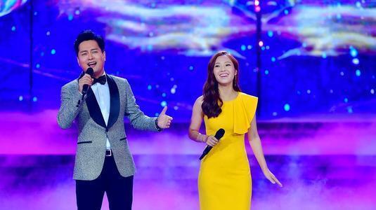 云飞|拿下《星光大道》亚军就抛妻弃女,转身迎娶小娇妻,云飞很渣男