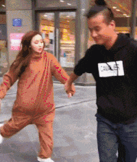 GIF|搞笑GIF:花手,谁敢来跟我比花手